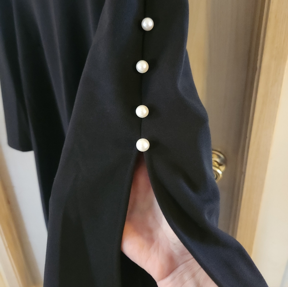 Roz & Ali Black Dress with Pearl Accents - Picture 3 of 4